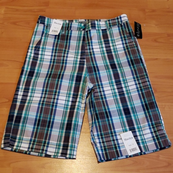 Raviya Pants - NWT Raviya plaid Bermuda shorts high waisted